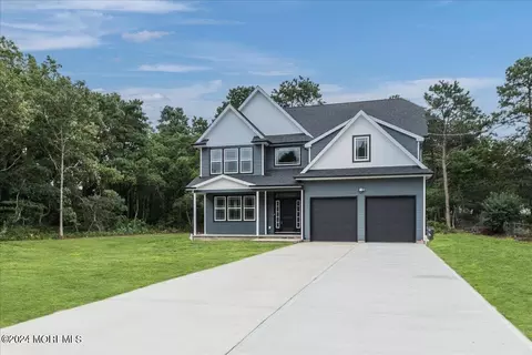 353 Grand Central Pkwy, Bayville, NJ 08721