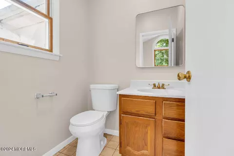 Bath - 6 Spruce Ter, Jackson, NJ 08527 photo 1 of 2
