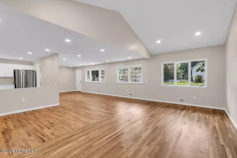 Living - 6 Spruce Ter, Jackson, NJ 08527 photo 9 of 9