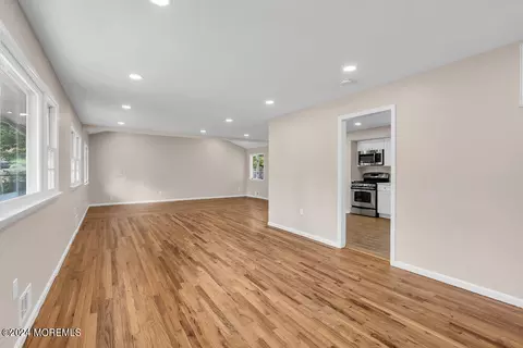 Living - 6 Spruce Ter, Jackson, NJ 08527 photo 3 of 9