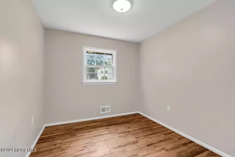 Bedroom - 6 Spruce Ter, Jackson, NJ 08527 photo 4 of 5