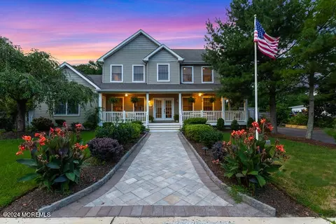 215 Lakewood Rd, Neptune City, NJ 07753