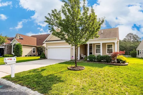 5 Ventnor Ct, Waretown, NJ 08758 photo 2