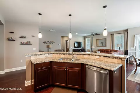 5 Ventnor Ct, Waretown, NJ 08758 photo 12