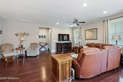 5 Ventnor Ct, Waretown, NJ 08758 photo 6