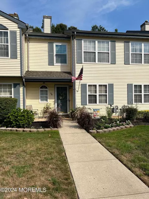 60 Quail Run, Bayville, NJ 08721