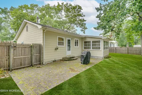 233 Willow Ln, Forked River, NJ 08731 photo 21