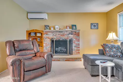 233 Willow Ln, Forked River, NJ 08731 photo 5
