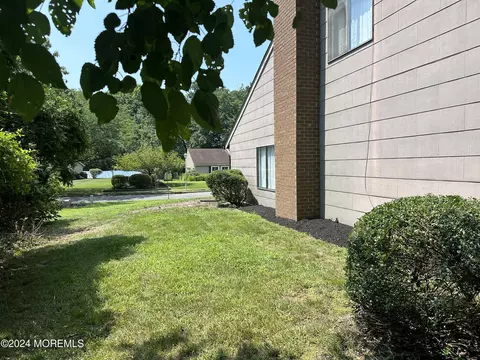 94 Onyx Pl, Matawan, NJ 07747 photo 10