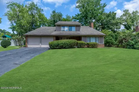 94 Onyx Pl, Matawan, NJ 07747 photo 5