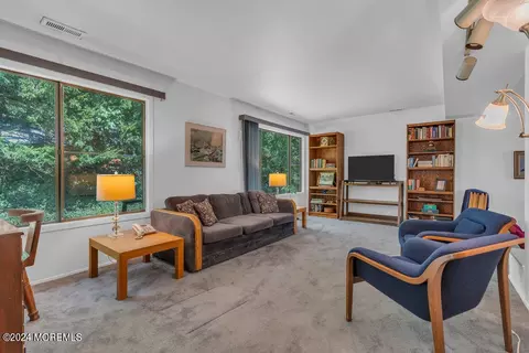 94 Onyx Pl, Matawan, NJ 07747 photo 23