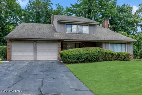94 Onyx Pl, Matawan, NJ 07747 photo 2
