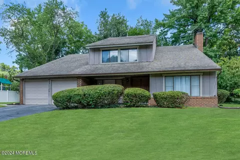 94 Onyx Pl, Matawan, NJ 07747 photo 3