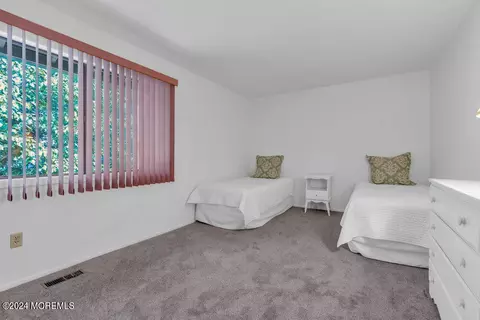 94 Onyx Pl, Matawan, NJ 07747 photo 35