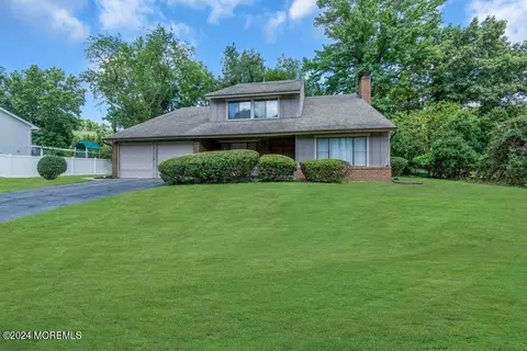 94 Onyx Pl, Matawan, NJ 07747 photo 6