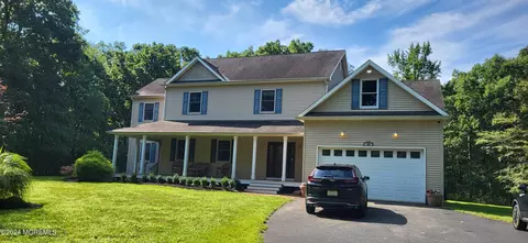 85 Megill Rd, Farmingdale, NJ 07727