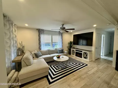 1919 Atlantic Ave #12, Manasquan, NJ 08736