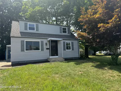 5137 S Broad St, Yardville, NJ 08620