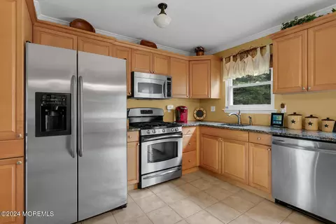 94 E Connecticut Concourse, Jackson, NJ 08527 photo 13