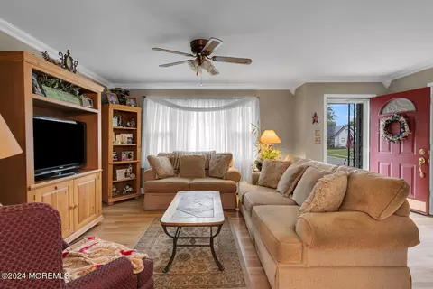 94 E Connecticut Concourse, Jackson, NJ 08527 photo 11