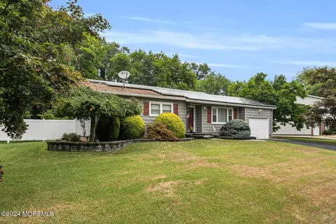94 E Connecticut Concourse, Jackson, NJ 08527 photo 2