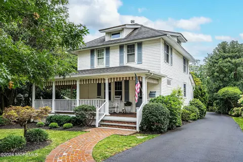 39 Grange Ave, Fair Haven, NJ 07704