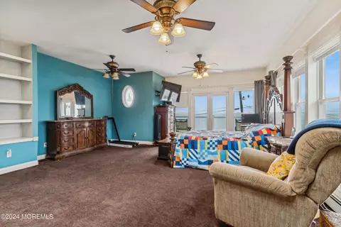 Bedroom - 206 Beach Ave, Leonardo, NJ 07737 photo 3 of 6