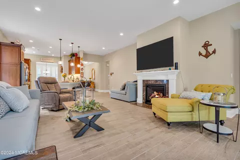 4 Erinbrook Ct, Forked River, NJ 08731 photo 14