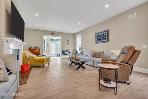 4 Erinbrook Ct, Forked River, NJ 08731 photo 16