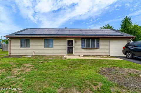 56 Georgetown Blvd, Barnegat, NJ 08005