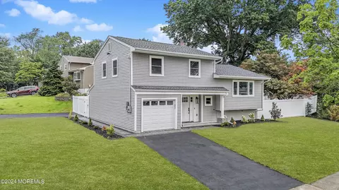 15 Blueberry Dr, Milltown, NJ 08850