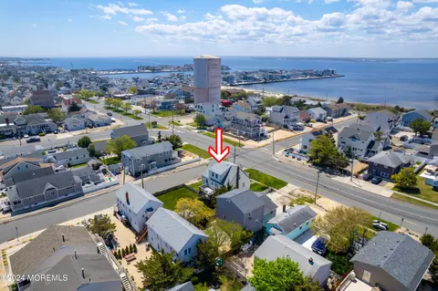 1802 N Bayview Ave, Seaside Park, NJ 08752