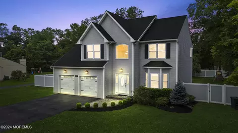 147 Freneau Ave, Matawan, NJ 07747
