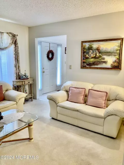 261 Oak Forest Dr, Brick, NJ 08724 photo 9