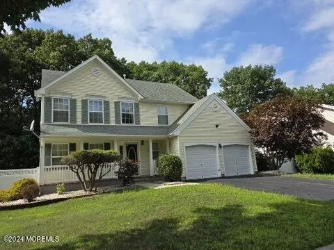 265 Lake Rd, Brick, NJ 08724