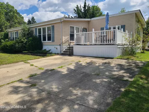 22 Holly Rd, Eagleswood, NJ 08092