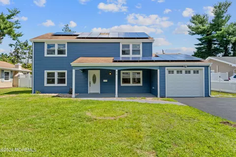 34 Canfield Ln, Matawan, NJ 07747