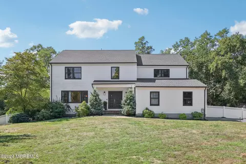 15 Johnny Ct, Red Bank, NJ 07701