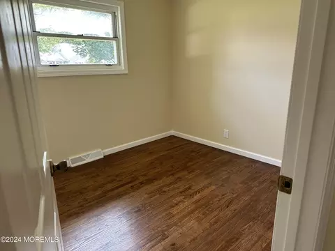 Bedroom - 21 Middlesex Rd, Matawan, NJ 07747 photo 1 of 5
