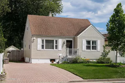 1904 Cottage Pl, West Belmar, NJ 07719