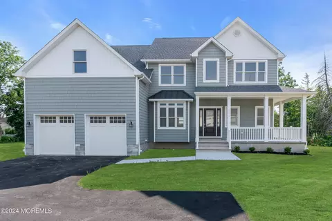 596 Herbertsville Rd, Brick, NJ 08724