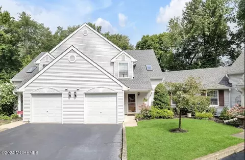 7 Commons Dr, Tinton Falls, NJ 07753