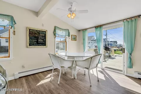 Dining - 218 Anglesea Ave, Ocean Gate, NJ 08740 photo 4 of 6