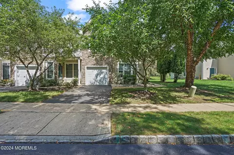22 Indigo Dr, Old Bridge, NJ 08857