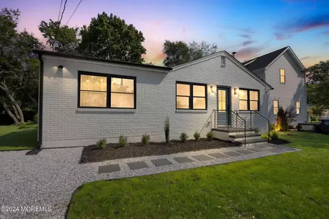 1602 Leslie St, Wall, NJ 07719