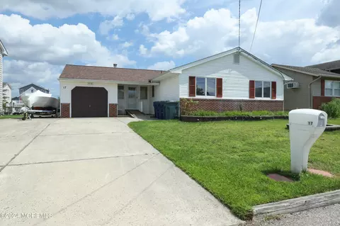 17 S Boston Dr, Little Egg Harbor, NJ 08087