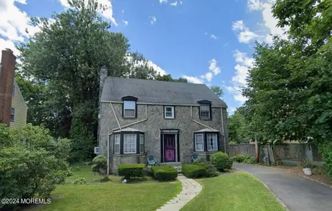 392 Berkeley Rd, Orange, NJ 07050