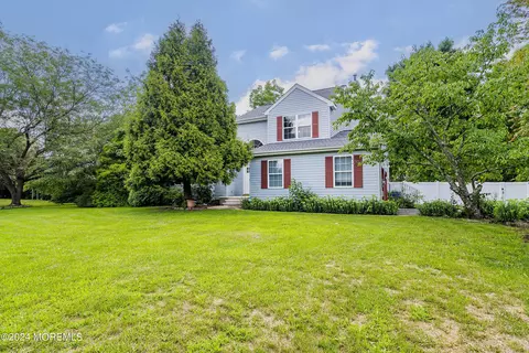 286 Warren Dr, Wrightstown, NJ 08562