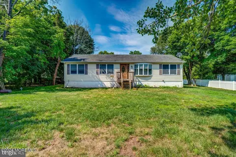 116 Parkertown Dr, Little Egg Harbor, NJ 08087