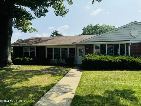378 Chatham Ct # A, Lakewood, NJ 08701